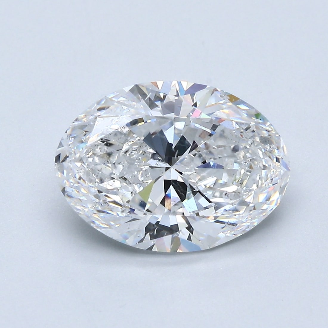 Loose Diamond - OVAL 3.52ct D SI2: Loose Diamond - OVAL 3.52ct D SI2 Source: Natural Mined Diamond Shape: OVAL Carats: 3.52 Color: D Clarity: SI2 Certification: GIA Condition: Pre-Owned PLEASE NOTE: Framed, Large, or heavy items do not