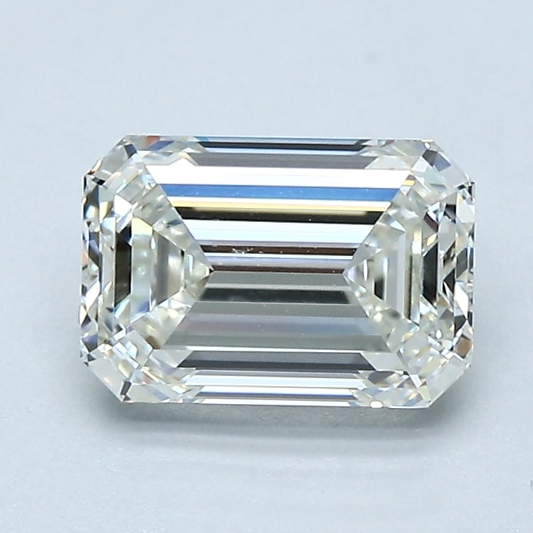 Loose Diamond - EMERALD 1.52ct J VS2: Loose Diamond - EMERALD 1.52ct J VS2 Source: Natural Mined Diamond Shape: EMERALD Carats: 1.52 Color: J Clarity: VS2 Certification: GIA Condition: Pre-Owned PLEASE NOTE: Framed, Large, or heavy items 