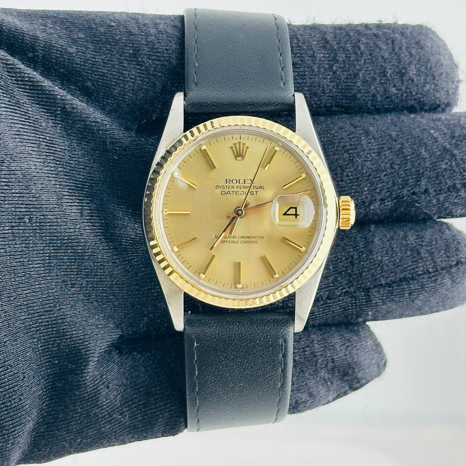 Rolex 16013 Datejust mens watch champagne stick dial leather band: Rolex 16013 Datejust mens watch champagne stick dial leather band Rolex Datejust reference 16013 with a champagne stick dial, fluted bezel, and generic leather band. This men's watch is identified as 