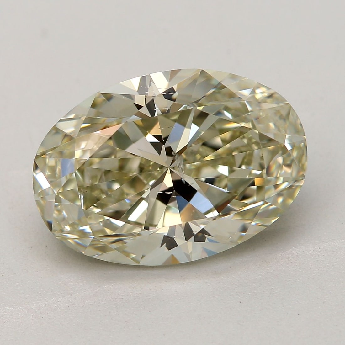 Loose Diamond - OVAL 2.5ct Fancy Grayish Yellowish Green SI2: Loose Diamond - OVAL 2.5ct Fancy Grayish Yellowish Green SI2 Source: Natural Shape: OVAL Carats: 2.5 Color: Fancy Grayish Yellowish Green Certification: GIA Video: