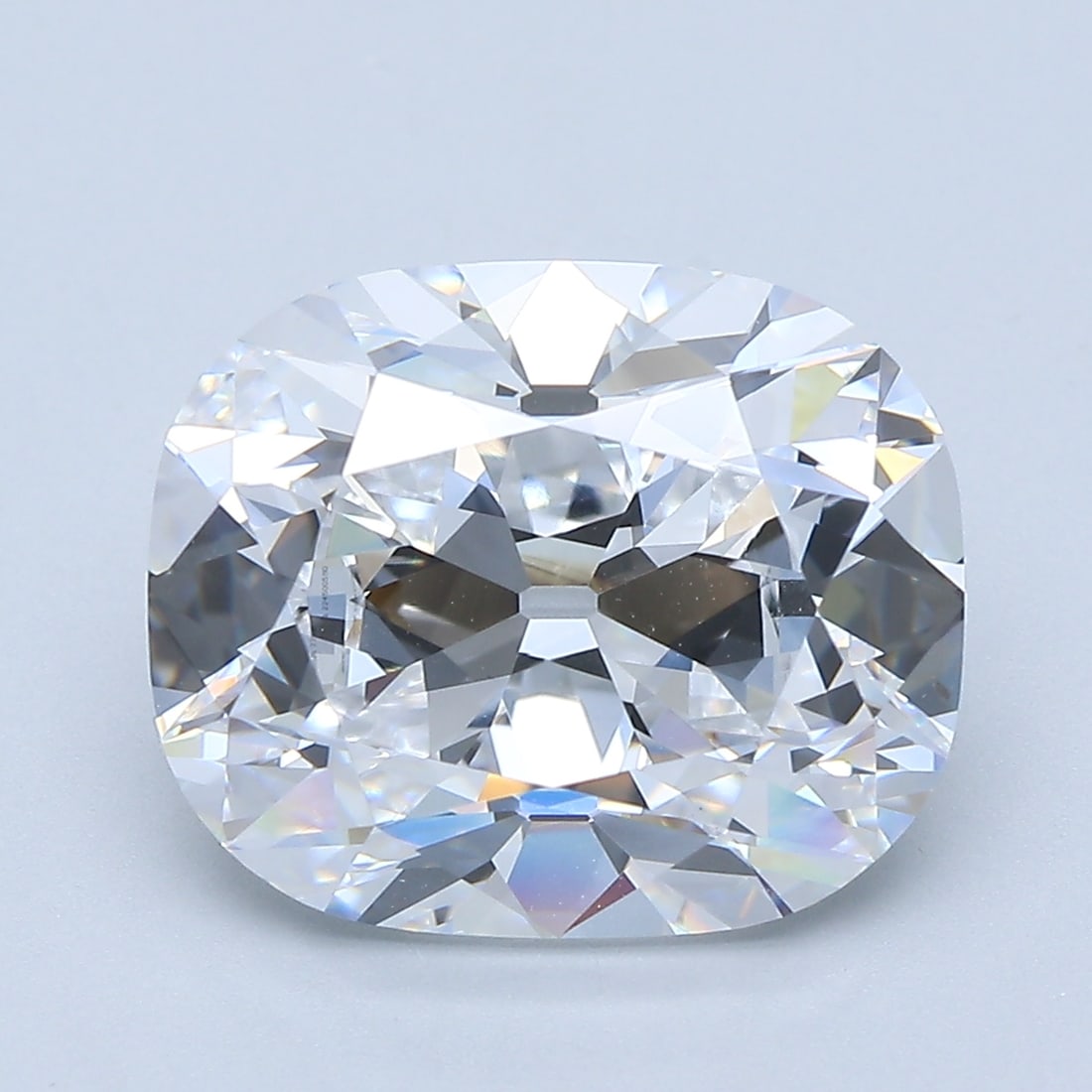 Loose Diamond - OLD MINER 5.69ct D VS2: Loose Diamond - OLD MINER 5.69ct D VS2 Source: Natural Mined Diamond Shape: OLD MINER Carats: 5.69 Color: D Clarity: VS2 Certification: GIA Condition: Pre-Owned PLEASE NOTE: Framed, Large, or heavy it