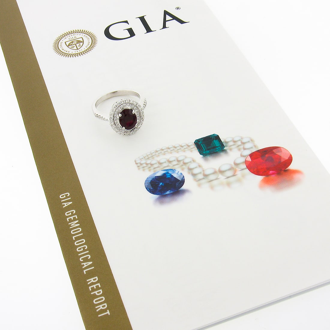18k White Gold Oval Ruby Ring GIA Double Halo Diamonds: 18k White Gold Oval Ruby Ring GIA Double Halo Diamonds Pre-owned 18k solid white gold ring featuring a GIA-certified lab-grown oval ruby at the center, accented by 61 round brilliant diamonds in a dua