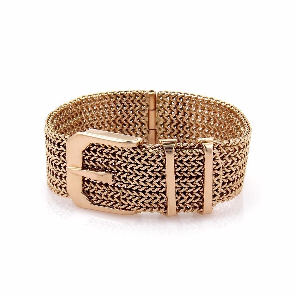 18k Rose Gold Belt Buckle Bracelet 8.25 in Basket Weave 57.3g: 18k Rose Gold Belt Buckle Bracelet 8.25 in Basket Weave 57.3g This stunning vintage bracelet is crafted from 18k rose gold, showcasing a polished finish that adds a touch of elegance. Its design featu