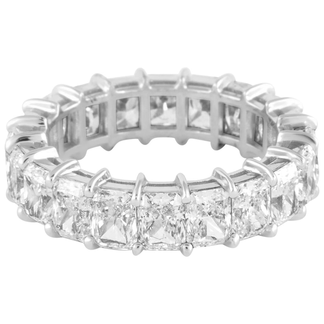 18k White Gold 6.20ct Radiant Diamond Eternity Ring 6.25: 18k White Gold 6.20ct Radiant Diamond Eternity Ring 6.25 Radiant-cut diamond eternity band featuring 20 natural diamonds totaling 6.20 ct, with approximately D/E color and VVS clarity. The diamonds ar