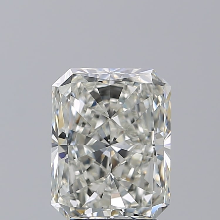 Loose Diamond - RADIANT 3.51ct I SI1: Loose Diamond - RADIANT 3.51ct I SI1 Source: Natural Mined Diamond Shape: RADIANT Carats: 3.51 Color: I Clarity: SI1 Certification: GIA Condition: Pre-Owned PLEASE NOTE: Framed, Large, or heavy items 