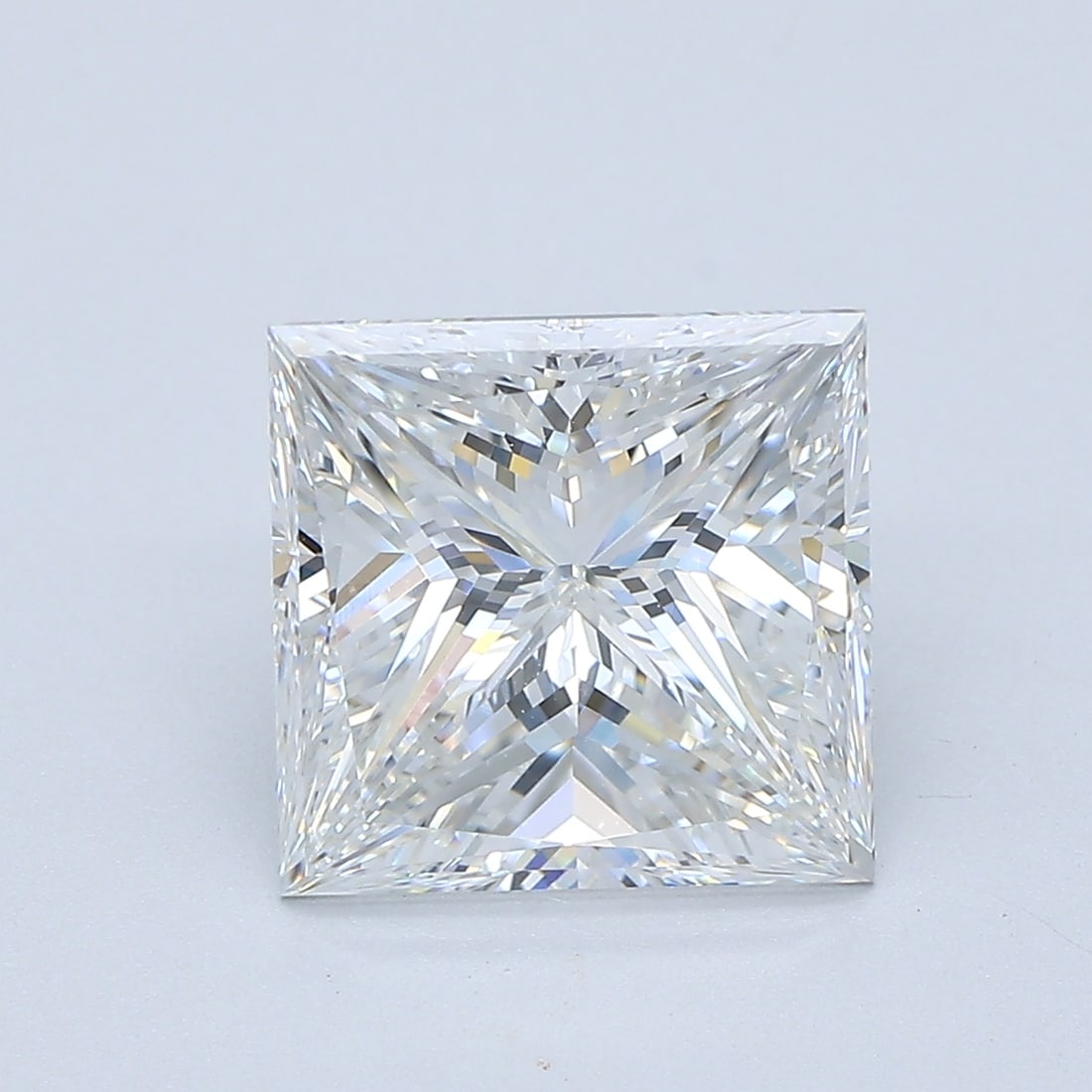 Loose Diamond - PRINCESS 3.47ct F SI2: Loose Diamond - PRINCESS 3.47ct F SI2 Source: Natural Mined Diamond Shape: PRINCESS Carats: 3.47 Color: F Clarity: SI2 Certification: GIA Condition: Pre-Owned PLEASE NOTE: Framed, Large, or heavy item