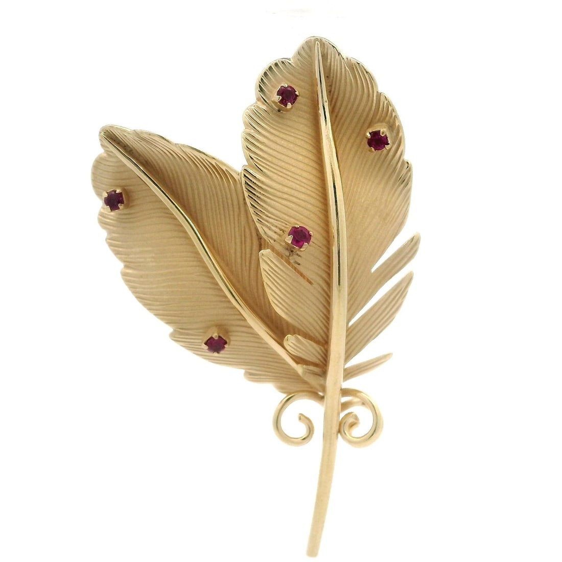 Vintage Yellow Gold Feather Brooch with 5 Natural Rubies: Vintage Yellow Gold Feather Brooch with 5 Natural Rubies Vintage dual feather pin brooch crafted in solid yellow gold with a matte and polished finish. The design is accented with five natural genuine