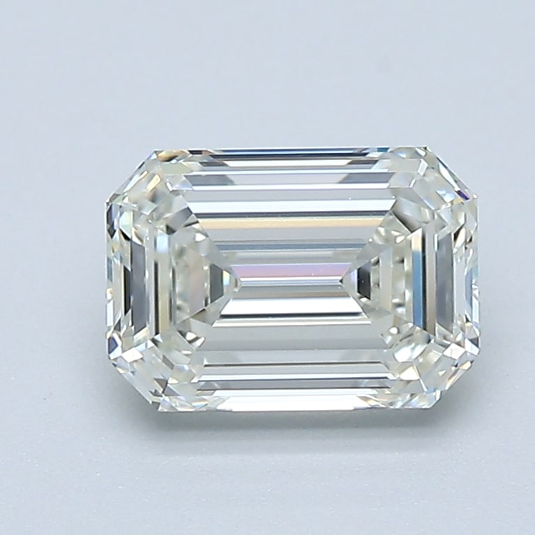 Loose Diamond - EMERALD 1.3ct J VVS1: Loose Diamond - EMERALD 1.3ct J VVS1 Source: Natural Mined Diamond Shape: EMERALD Carats: 1.3 Color: J Clarity: VVS1 Certification: GIA Condition: Pre-Owned PLEASE NOTE: Framed, Large, or heavy items 