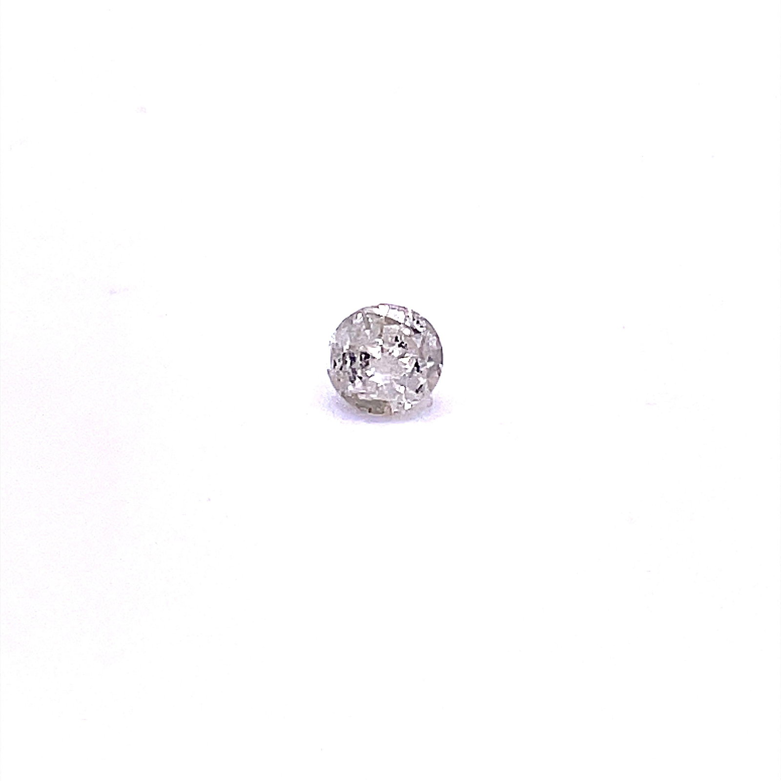 Loose Diamond - ROUND 0.69ct Salt and Pepper: Loose Diamond - ROUND 0.69ct Salt and Pepper Source: Natural Shape: ROUND Carats: 0.69 Color: Salt and Pepper Certification: NONE Video: