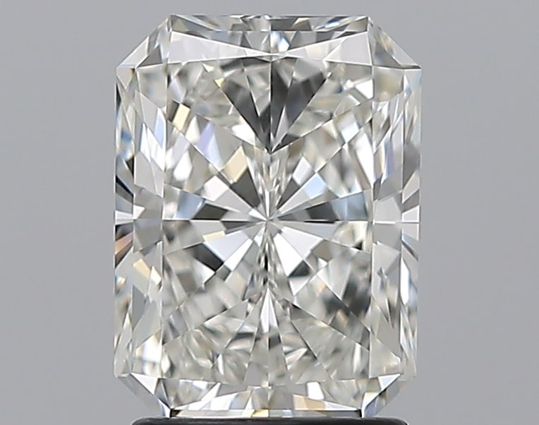Loose Diamond - RADIANT 2.01ct H VS1: Loose Diamond - RADIANT 2.01ct H VS1 Source: Natural Mined Diamond Shape: RADIANT Carats: 2.01 Color: H Clarity: VS1 Certification: GIA Condition: Pre-Owned PLEASE NOTE: Framed, Large, or heavy items 