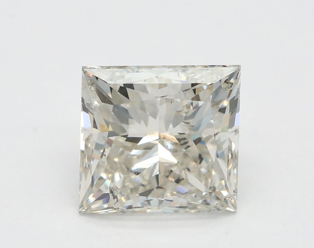 Loose Diamond - PRINCESS 2.01ct I SI2: Loose Diamond - PRINCESS 2.01ct I SI2 Source: This is a real non-mined Diamond that has been grown in a lab Shape: PRINCESS Carats: 2.01 Color: I Clarity: SI2 Certification: IGI Video: