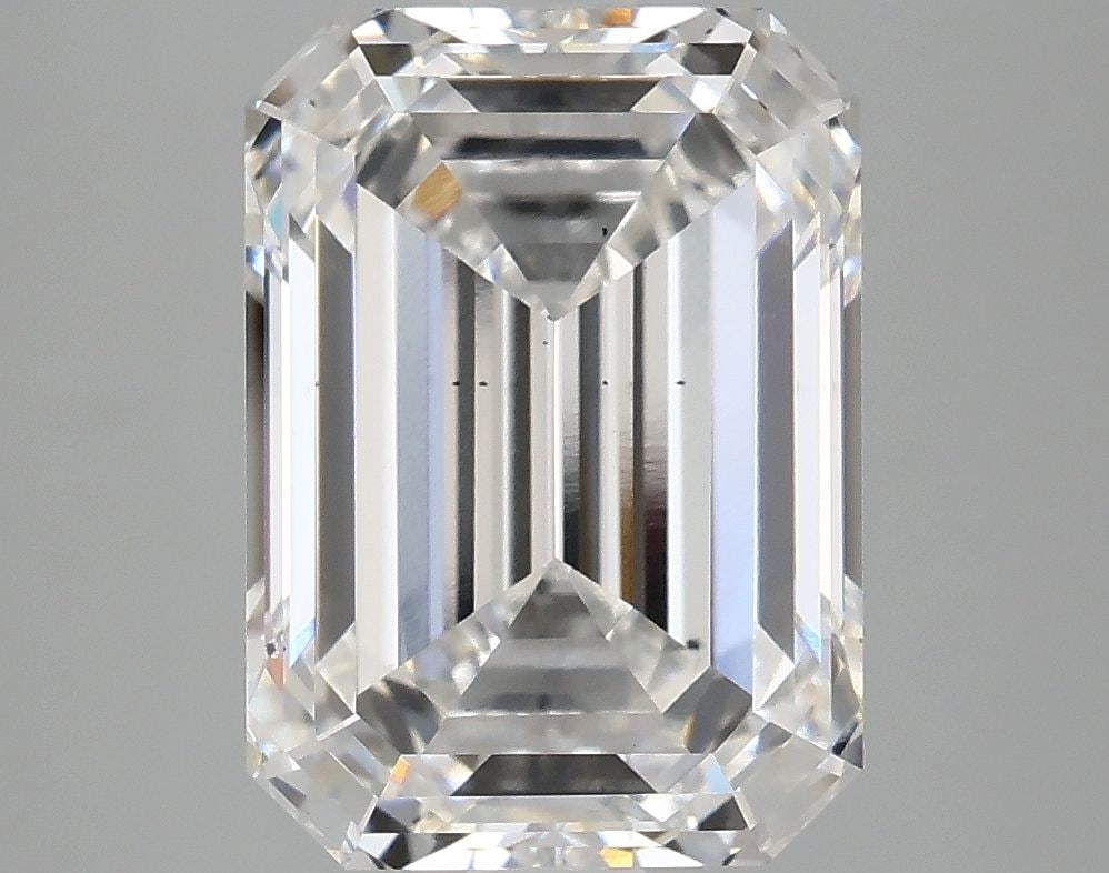 Loose Diamond - EMERALD 5.1ct E SI1: Loose Diamond - EMERALD 5.1ct E SI1 Source: This is a real non-mined Diamond that has been grown in a lab Shape: EMERALD Carats: 5.1 Color: E Clarity: SI1 Certification: IGI Video: