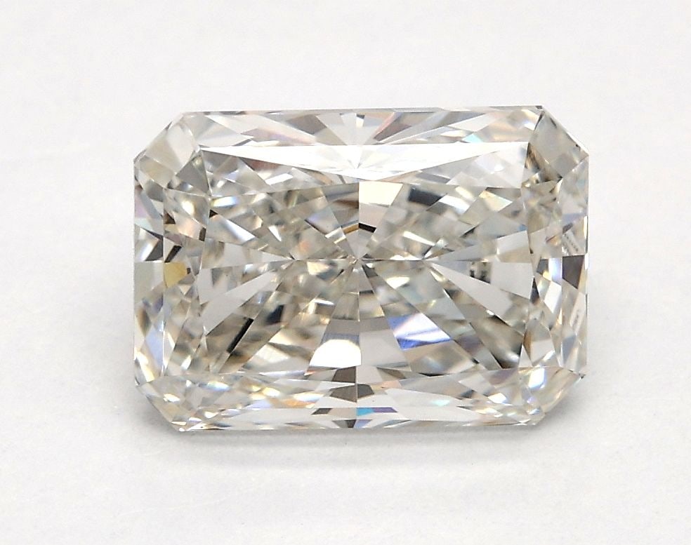 Loose Diamond - RADIANT 1.6ct H VVS2: Loose Diamond - RADIANT 1.6ct H VVS2 Source: This is a real non-mined Diamond that has been grown in a lab Shape: RADIANT Carats: 1.6 Color: H Clarity: VVS2 Certification: IGI Video: