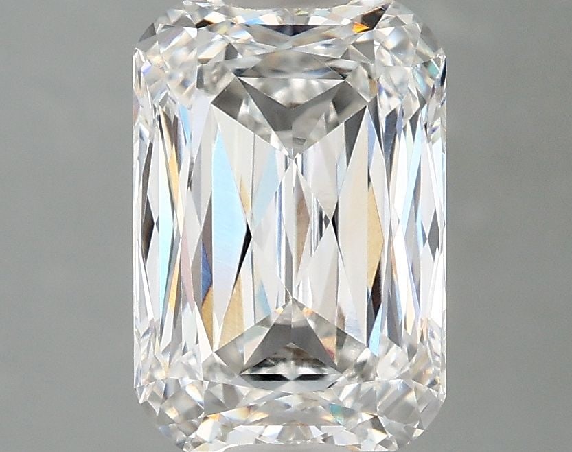 Loose Diamond - CUSHION MODIFIED 2.94ct F VVS2: Loose Diamond - CUSHION MODIFIED 2.94ct F VVS2 Source: This is a real non-mined Diamond that has been grown in a lab Shape: CUSHION MODIFIED Carats: 2.94 Color: F Clarity: VVS2 Certification: IGI Vide