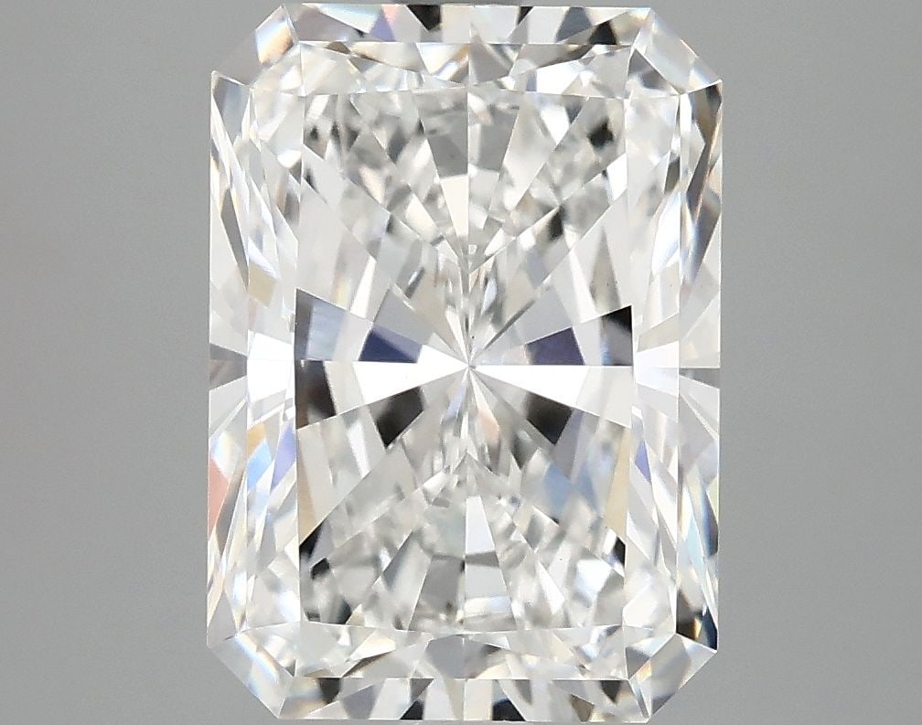 Loose Diamond - RADIANT 4.69ct E VVS2: Loose Diamond - RADIANT 4.69ct E VVS2 Source: This is a real non-mined Diamond that has been grown in a lab Shape: RADIANT Carats: 4.69 Color: E Clarity: VVS2 Certification: IGI Video: