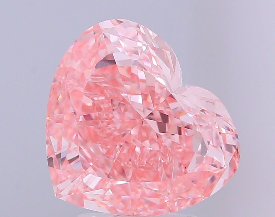 Loose Diamond - HEART 5.01ct Fancy Vivid Pink VS1: Loose Diamond - HEART 5.01ct Fancy Vivid Pink VS1 Source: This is a real non-mined Diamond that has been grown in a lab Shape: HEART Carats: 5.01 Color: Fancy Vivid Pink Certification: IGI Video: