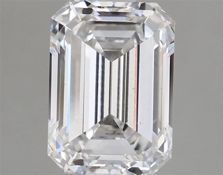 Loose Diamond - EMERALD 2.13ct E VS1: Loose Diamond - EMERALD 2.13ct E VS1 Source: This is a real non-mined Diamond that has been grown in a lab Shape: EMERALD Carats: 2.13 Color: E Clarity: VS1 Certification: IGI Video: