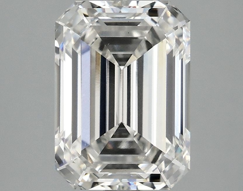 Loose Diamond - EMERALD 3.1ct G VS1: Loose Diamond - EMERALD 3.1ct G VS1 Source: This is a real non-mined Diamond that has been grown in a lab Shape: EMERALD Carats: 3.1 Color: G Clarity: VS1 Certification: IGI Video: Video Link PLEASE