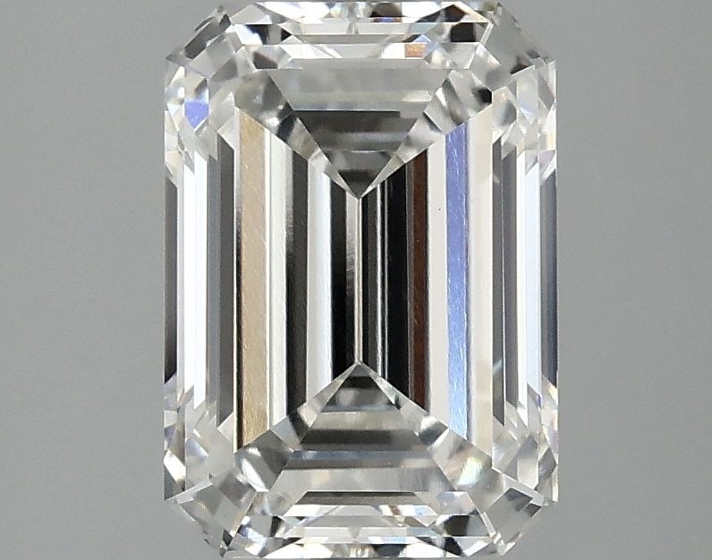 Loose Diamond - EMERALD 2.56ct F VS1: Loose Diamond - EMERALD 2.56ct F VS1 Source: This is a real non-mined Diamond that has been grown in a lab Shape: EMERALD Carats: 2.56 Color: F Clarity: VS1 Certification: IGI Video: