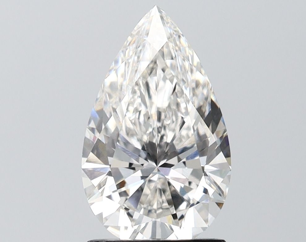 Loose Diamond - PEAR 2.05ct F VVS2: Loose Diamond - PEAR 2.05ct F VVS2 Source: This is a real non-mined Diamond that has been grown in a lab Shape: PEAR Carats: 2.05 Color: F Clarity: VVS2 Certification: IGI Video: