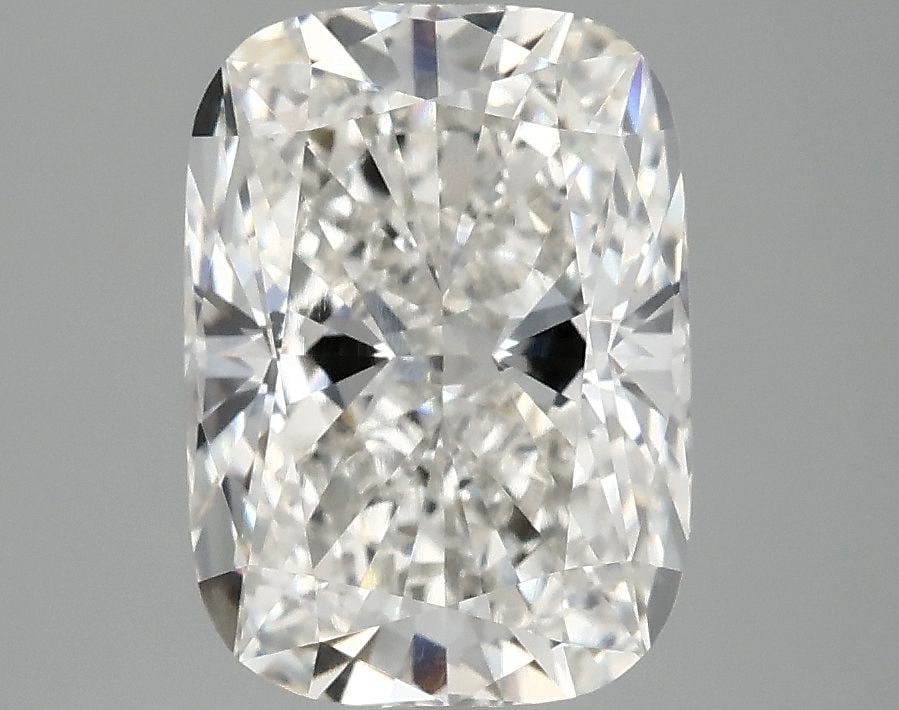 Loose Diamond - CUSHION MODIFIED 3.08ct G VVS2: Loose Diamond - CUSHION MODIFIED 3.08ct G VVS2 Source: This is a real non-mined Diamond that has been grown in a lab Shape: CUSHION MODIFIED Carats: 3.08 Color: G Clarity: VVS2 Certification: IGI