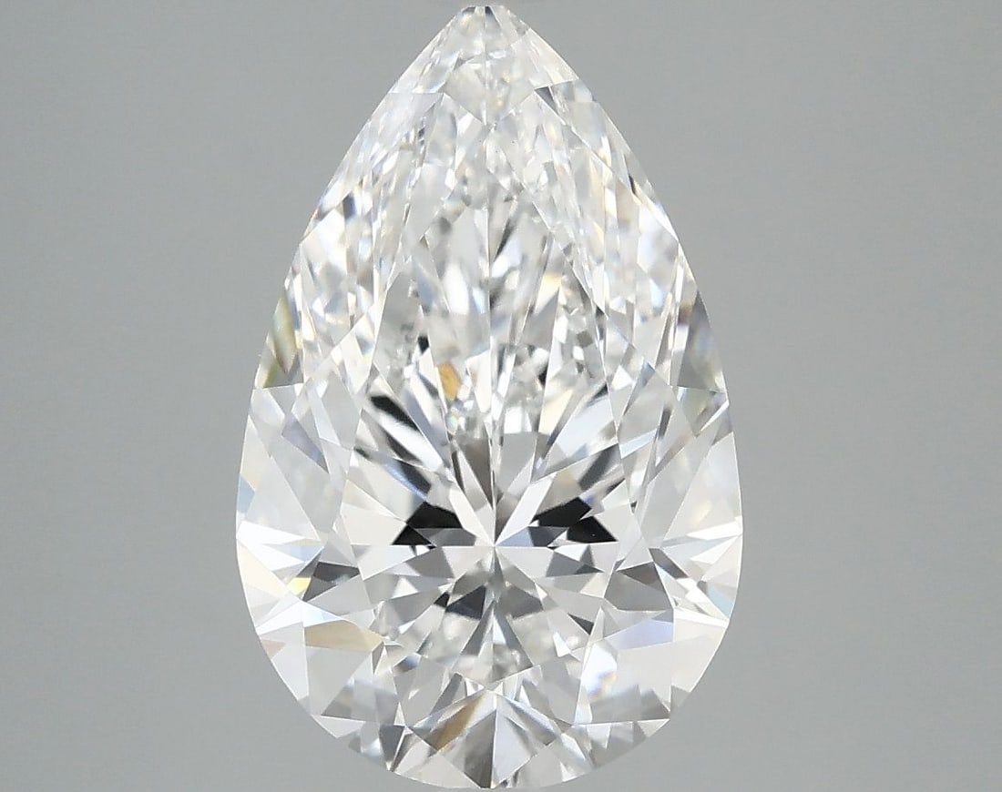 Loose Diamond - PEAR 3.96ct E VVS2: Loose Diamond - PEAR 3.96ct E VVS2 Source: This is a real non-mined Diamond that has been grown in a lab Shape: PEAR Carats: 3.96 Color: E Clarity: VVS2 Certification: IGI Video: