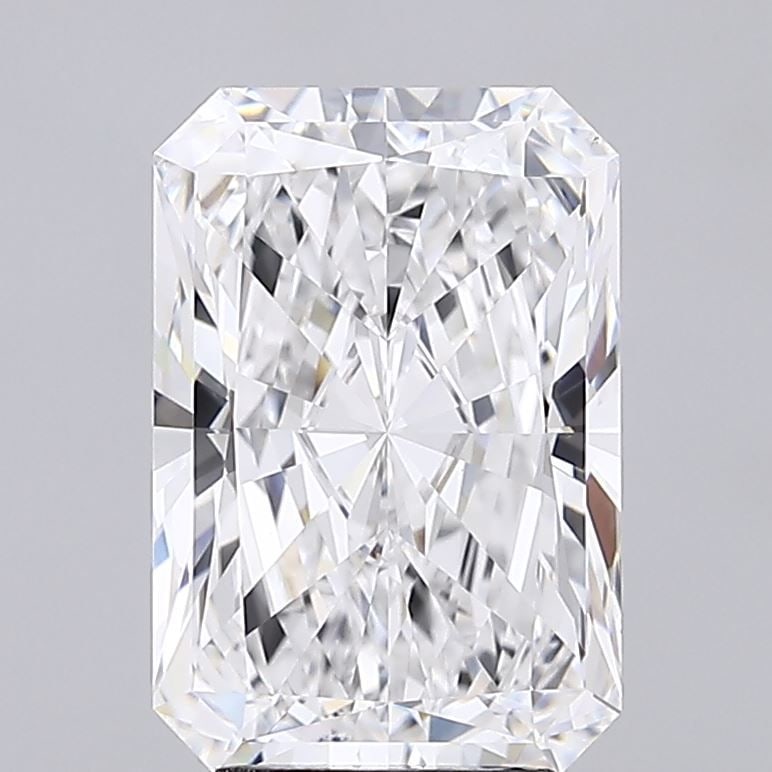 Loose Diamond - RADIANT 4.6ct D VS1: Loose Diamond - RADIANT 4.6ct D VS1 Source: This is a real non-mined Diamond that has been grown in a lab Shape: RADIANT Carats: 4.6 Color: D Clarity: VS1 Certification: GIA Video: