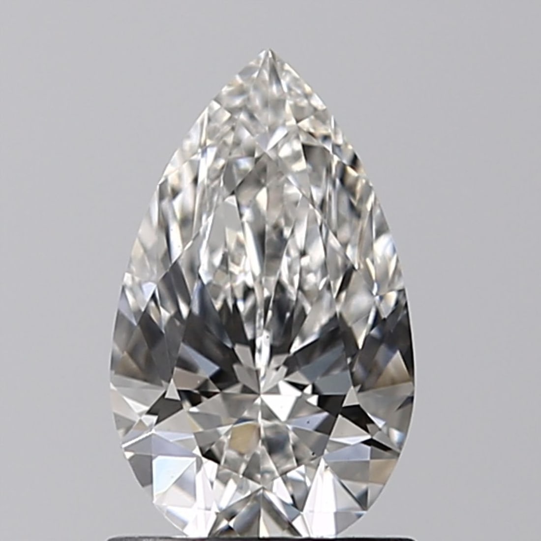 Loose Diamond - PEAR 0.92ct F VS1: Loose Diamond - PEAR 0.92ct F VS1 Source: This is a real non-mined Diamond that has been grown in a lab Shape: PEAR Carats: 0.92 Color: F Clarity: VS1 Certification: IGI Video: