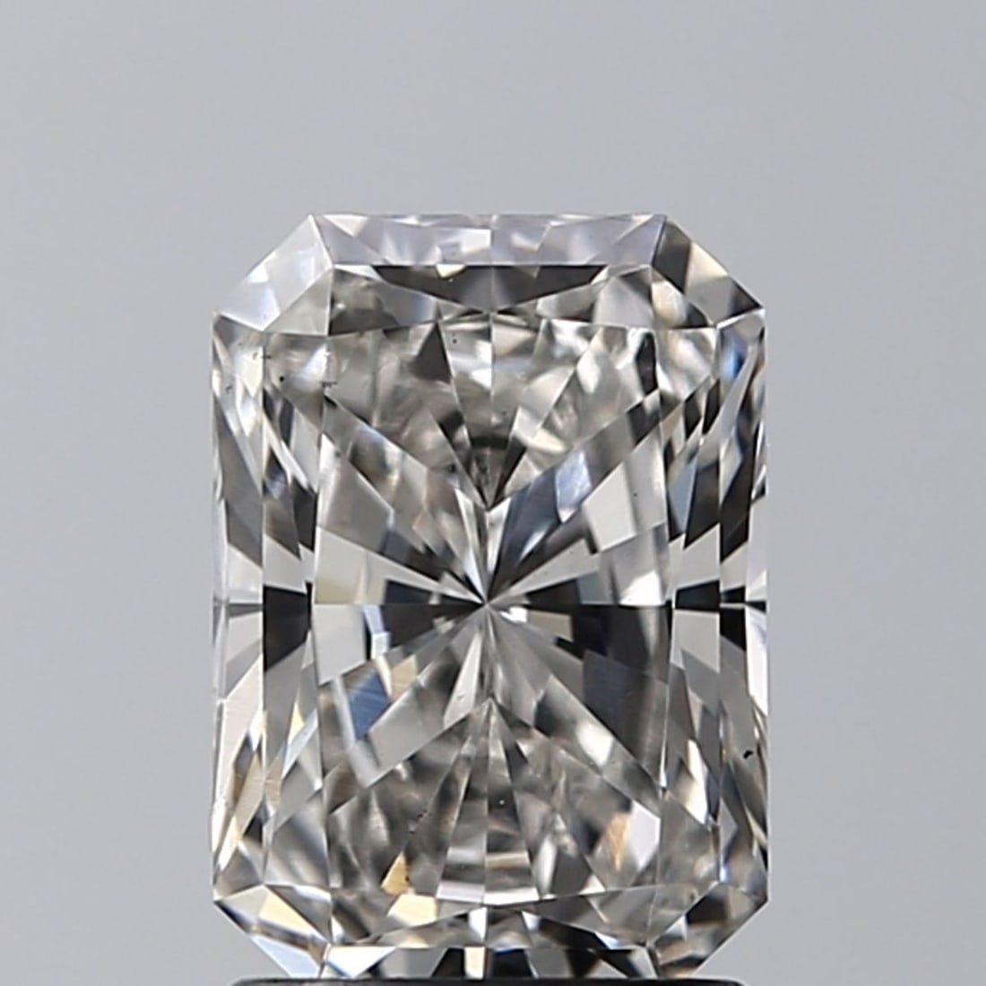 Loose Diamond - RADIANT 1.51ct H VS1: Loose Diamond - RADIANT 1.51ct H VS1 Source: This is a real non-mined Diamond that has been grown in a lab Shape: RADIANT Carats: 1.51 Color: H Clarity: VS1 Certification: GIA Video: