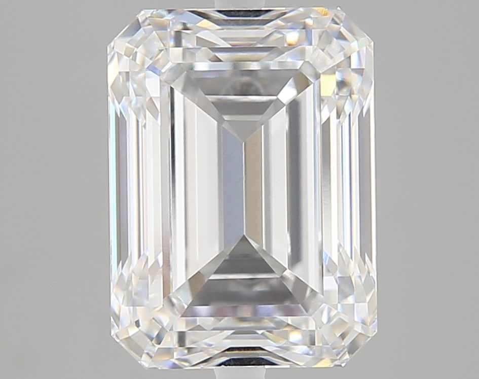 Loose Diamond - EMERALD 4.02ct D VVS1: Loose Diamond - EMERALD 4.02ct D VVS1 Source: This is a real non-mined Diamond that has been grown in a lab Shape: EMERALD Carats: 4.02 Color: D Clarity: VVS1 Certification: IGI Video: