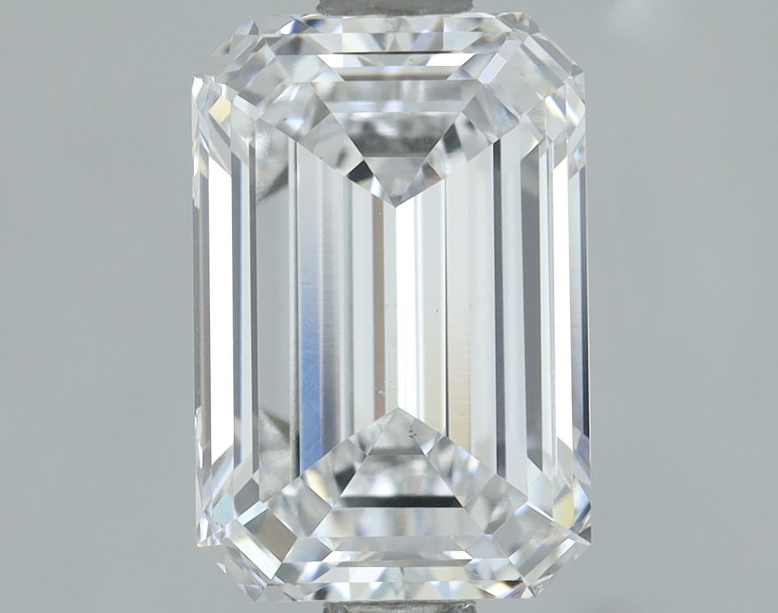 Loose Diamond - EMERALD 1.51ct D VS1: Loose Diamond - EMERALD 1.51ct D VS1 Source: This is a real non-mined Diamond that has been grown in a lab Shape: EMERALD Carats: 1.51 Color: D Clarity: VS1 Certification: IGI Video: Video Link