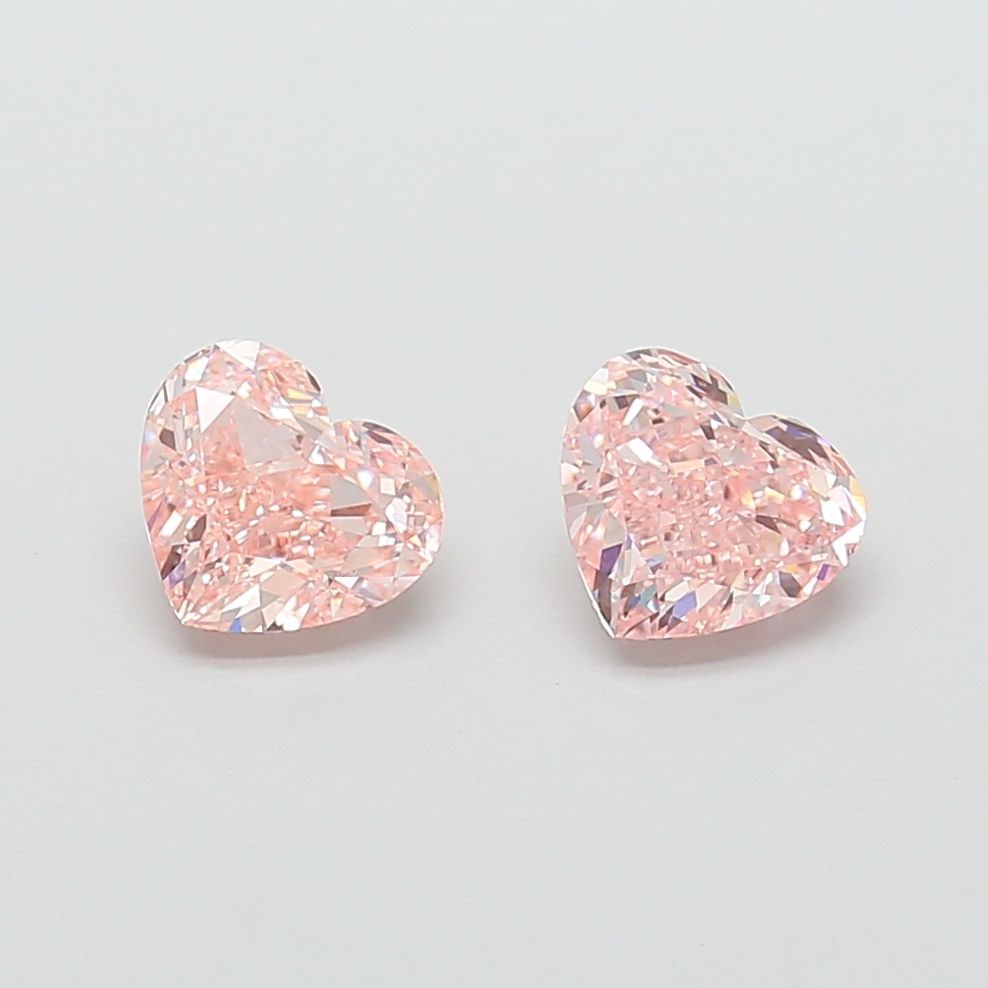 Loose Diamond - HEART 1.05ct Fancy Vivid Pink VVS2: Loose Diamond - HEART 1.05ct Fancy Vivid Pink VVS2 Source: This is a real non-mined Diamond that has been grown in a lab Shape: HEART Carats: 1.05 Color: Fancy Vivid Pink Certification: IGI Video: