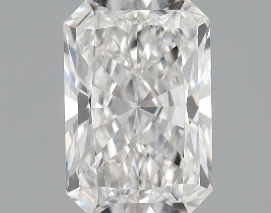 Loose Diamond - RADIANT 0.93ct E VS1: Loose Diamond - RADIANT 0.93ct E VS1 Source: This is a real non-mined Diamond that has been grown in a lab Shape: RADIANT Carats: 0.93 Color: E Clarity: VS1 Certification: IGI Video: