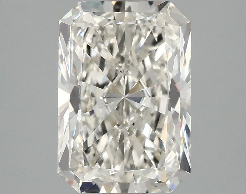 Loose Diamond - RADIANT 2.33ct H VVS2: Loose Diamond - RADIANT 2.33ct H VVS2 Source: This is a real non-mined Diamond that has been grown in a lab Shape: RADIANT Carats: 2.33 Color: H Clarity: VVS2 Certification: IGI Video: Video Link