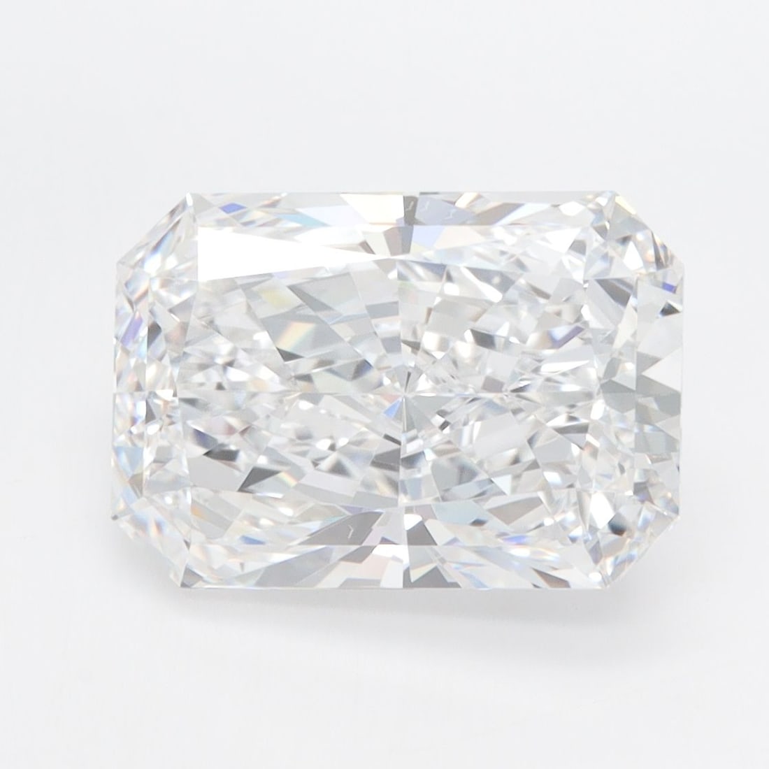 Loose Diamond - RADIANT 4.08ct D IF: Loose Diamond - RADIANT 4.08ct D IF Source: This is a real non-mined Diamond that has been grown in a lab Shape: RADIANT Carats: 4.08 Color: D Clarity: IF Certification: IGI Video: