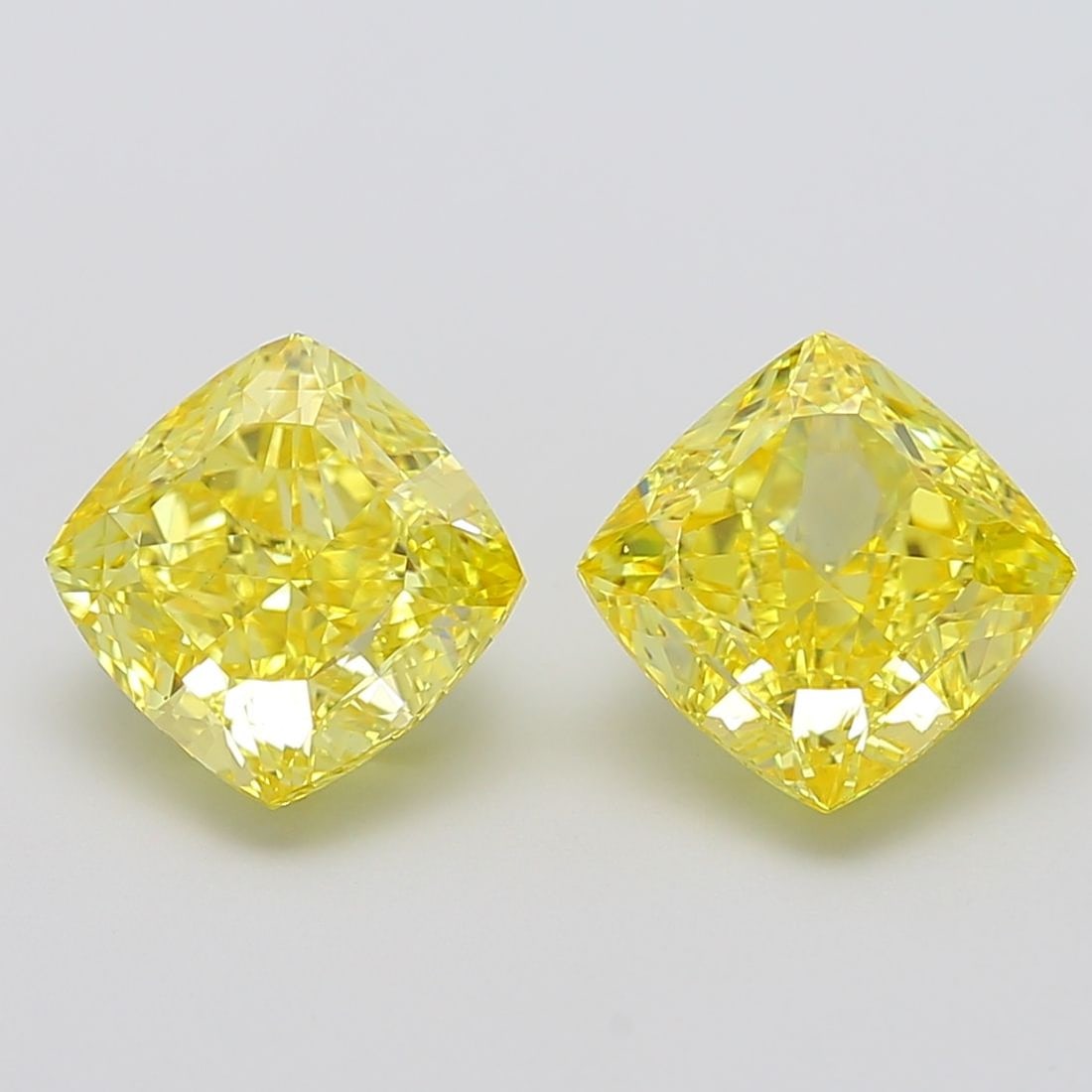 Loose Diamond - CUSHION MODIFIED 4.11ct Fancy Intense Yellow VS1: Loose Diamond - CUSHION MODIFIED 4.11ct Fancy Intense Yellow VS1 Source: This is a real non-mined Diamond that has been grown in a lab Shape: CUSHION MODIFIED Carats: 4.11 Color: Fancy Intense Yellow 