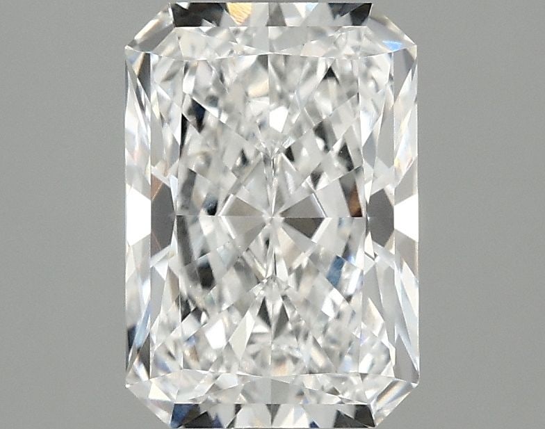 Loose Diamond - RADIANT 2.01ct E VS1: Loose Diamond - RADIANT 2.01ct E VS1 Source: This is a real non-mined Diamond that has been grown in a lab Shape: RADIANT Carats: 2.01 Color: E Clarity: VS1 Certification: IGI Video: