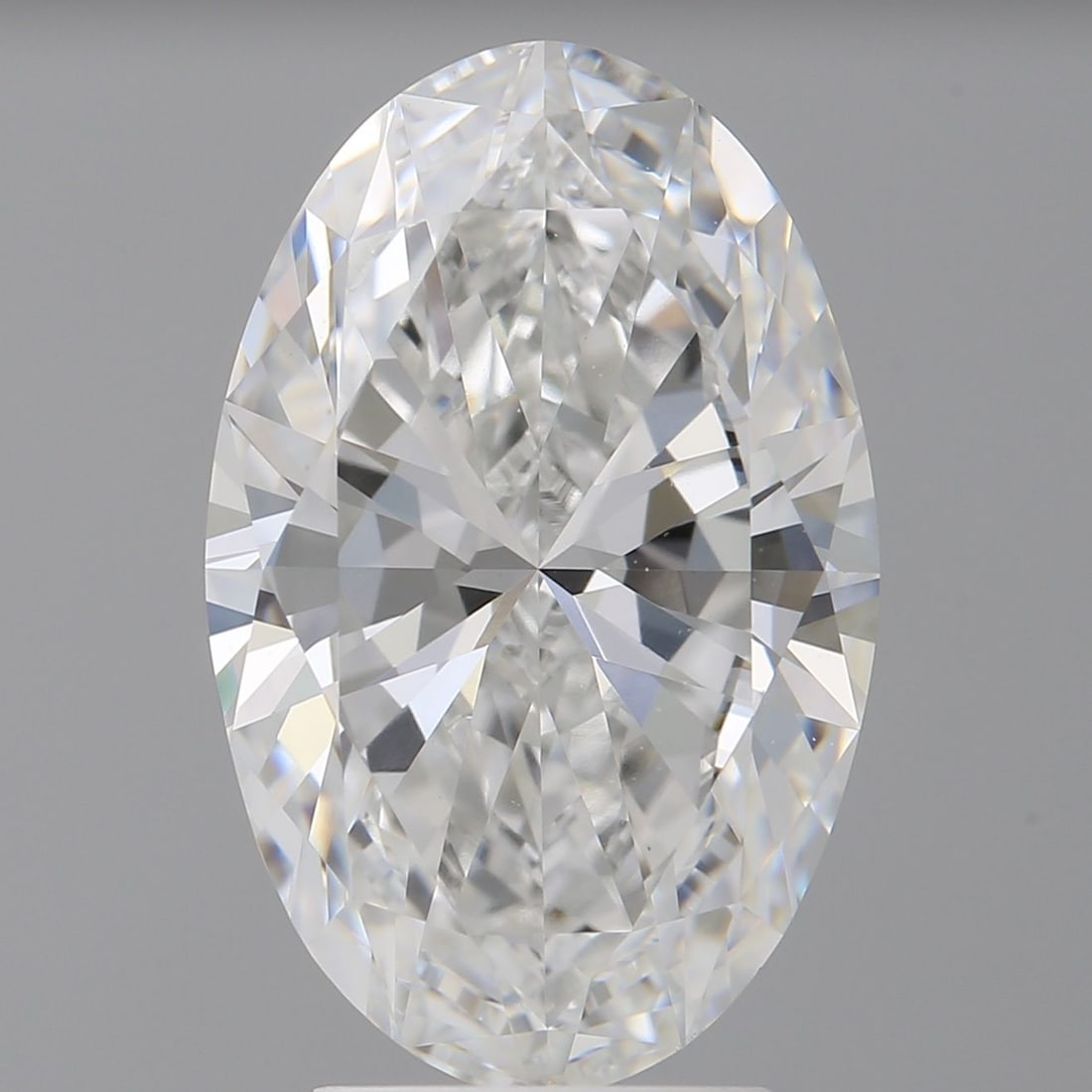 Loose Diamond - OVAL 4.08ct E VVS2: Loose Diamond - OVAL 4.08ct E VVS2 Source: This is a real non-mined Diamond that has been grown in a lab Shape: OVAL Carats: 4.08 Color: E Clarity: VVS2 Certification: IGI Video: