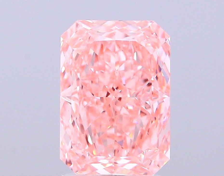 Loose Diamond - RADIANT 3.64ct Fancy Vivid Pink VVS2: Loose Diamond - RADIANT 3.64ct Fancy Vivid Pink VVS2 Source: This is a real non-mined Diamond that has been grown in a lab Shape: RADIANT Carats: 3.64 Color: Fancy Vivid Pink Certification: IGI Video: