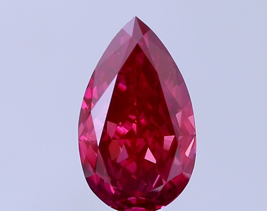 Loose Diamond - PEAR 3.05ct Fancy Vivid Pink VS2: Loose Diamond - PEAR 3.05ct Fancy Vivid Pink VS2 Source: This is a real non-mined Diamond that has been grown in a lab Shape: PEAR Carats: 3.05 Color: Fancy Vivid Pink Certification: IGI Video: