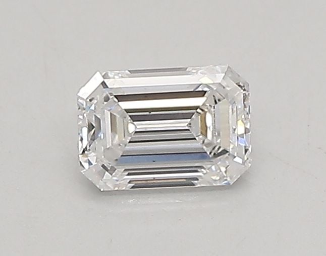 Loose Diamond - EMERALD 0.35ct D VS1: Loose Diamond - EMERALD 0.35ct D VS1 Source: This is a real non-mined Diamond that has been grown in a lab Shape: EMERALD Carats: 0.35 Color: D Clarity: VS1 Certification: IGI Video: