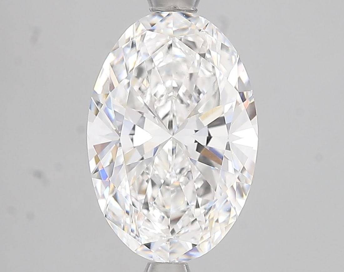 Loose Diamond - OVAL 2.89ct E VS1: Loose Diamond - OVAL 2.89ct E VS1 Source: This is a real non-mined Diamond that has been grown in a lab Shape: OVAL Carats: 2.89 Color: E Clarity: VS1 Certification: IGI Video: