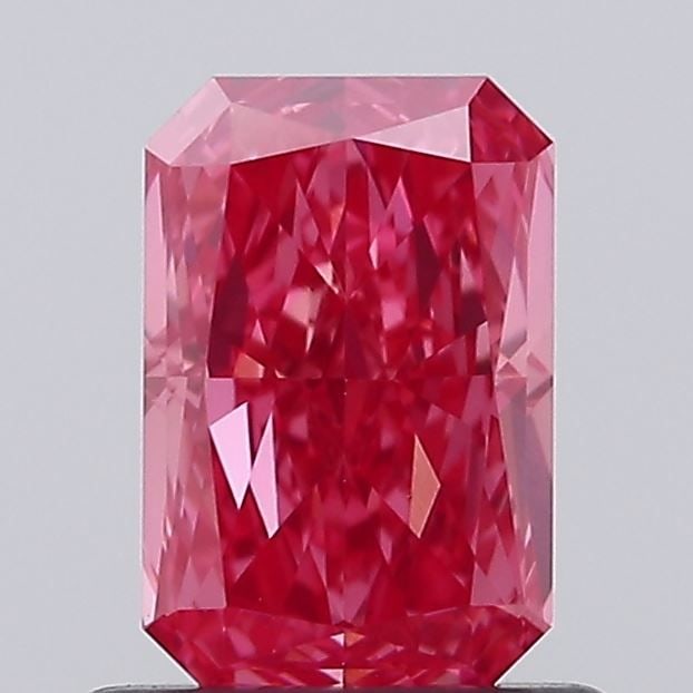 Loose Diamond - RADIANT 0.87ct Fancy Vivid Red VS1: Loose Diamond - RADIANT 0.87ct Fancy Vivid Red VS1 Source: This is a real non-mined Diamond that has been grown in a lab Shape: RADIANT Carats: 0.87 Color: Fancy Vivid Red Certification: NONE Video: