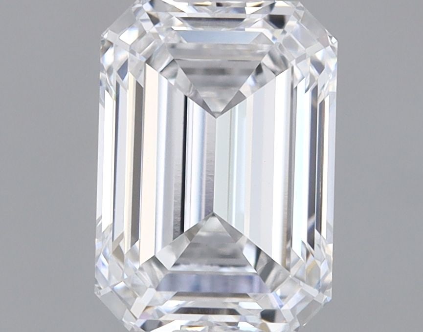 Loose Diamond - EMERALD 1.08ct D VVS2: Loose Diamond - EMERALD 1.08ct D VVS2 Source: This is a real non-mined Diamond that has been grown in a lab Shape: EMERALD Carats: 1.08 Color: D Clarity: VVS2 Certification: IGI Video: