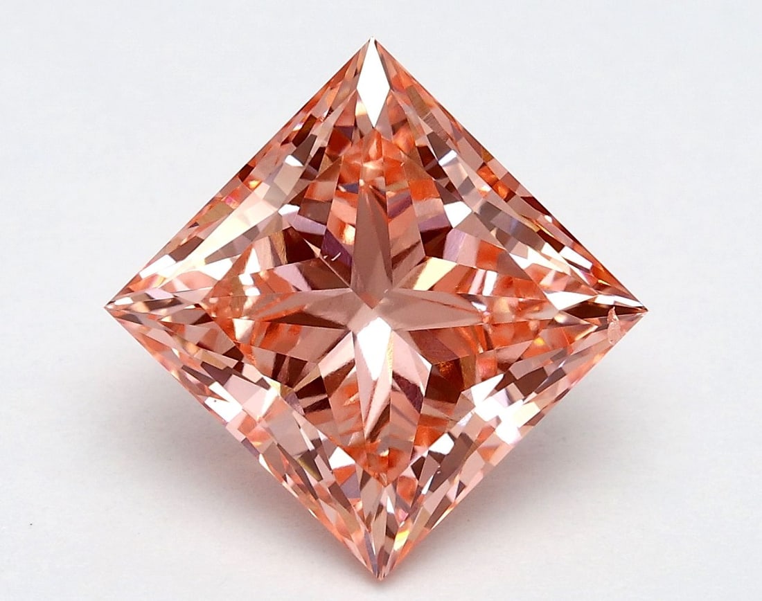 Loose Diamond - PRINCESS 3.03ct Fancy Vivid Pink VS2: Loose Diamond - PRINCESS 3.03ct Fancy Vivid Pink VS2 Source: This is a real non-mined Diamond that has been grown in a lab Shape: PRINCESS Carats: 3.03 Color: Fancy Vivid Pink Certification: IGI