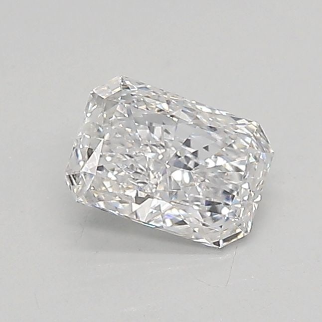 Loose Diamond - RADIANT 0.48ct E VVS2: Loose Diamond - RADIANT 0.48ct E VVS2 Source: This is a real non-mined Diamond that has been grown in a lab Shape: RADIANT Carats: 0.48 Color: E Clarity: VVS2 Certification: IGI Video: Video Link