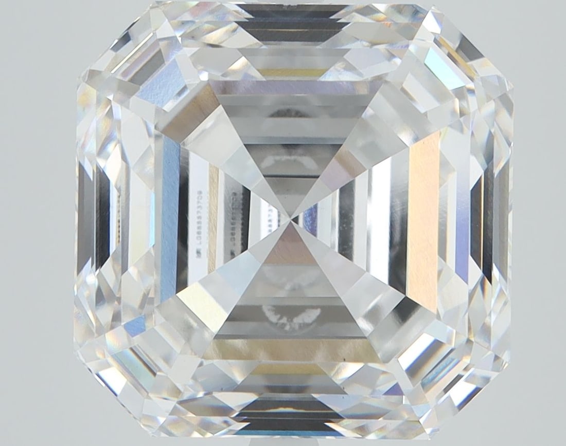 Loose Diamond - SQUARE EMERALD 12.74ct E VS1 (1 of 1)