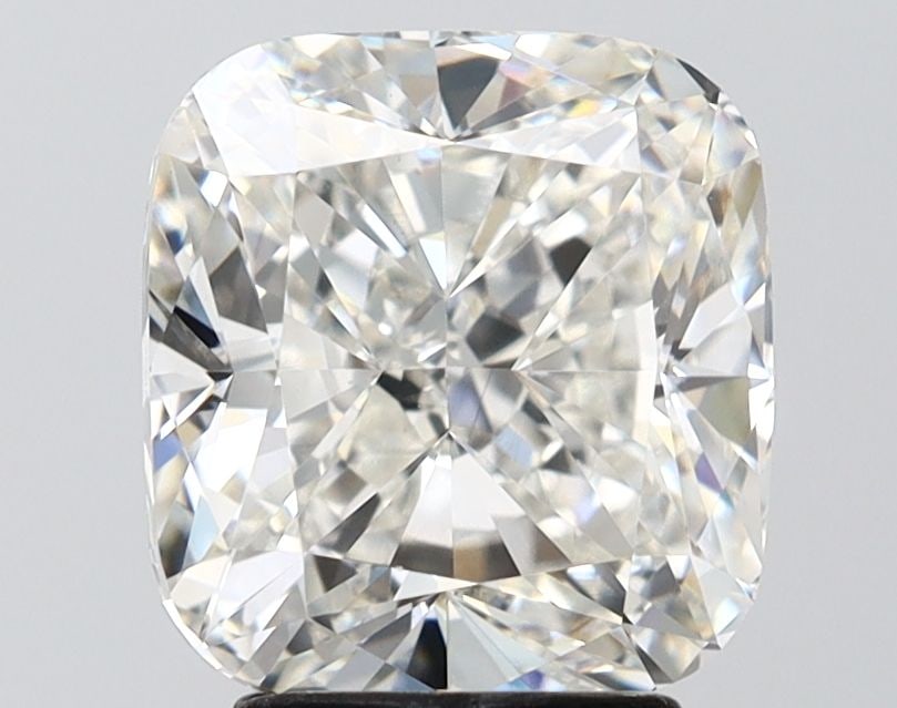 Loose Diamond - CUSHION MODIFIED 4.01ct G VS1: Loose Diamond - CUSHION MODIFIED 4.01ct G VS1 Source: This is a real non-mined Diamond that has been grown in a lab Shape: CUSHION MODIFIED Carats: 4.01 Color: G Clarity: VS1 Certification: IGI Video: