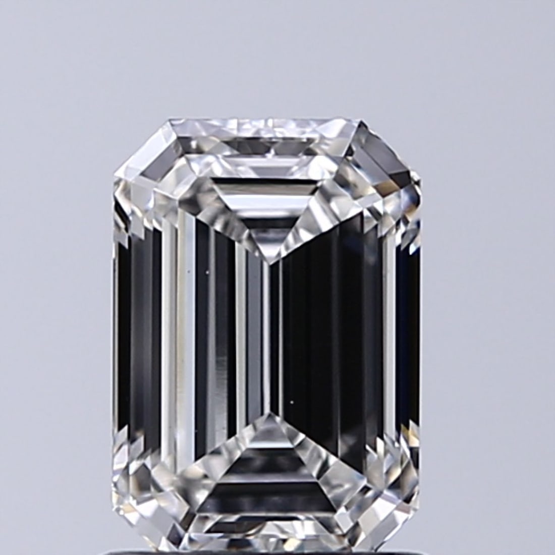 Loose Diamond - EMERALD 1.2ct F VS1: Loose Diamond - EMERALD 1.2ct F VS1 Source: This is a real non-mined Diamond that has been grown in a lab Shape: EMERALD Carats: 1.2 Color: F Clarity: VS1 Certification: IGI Video: