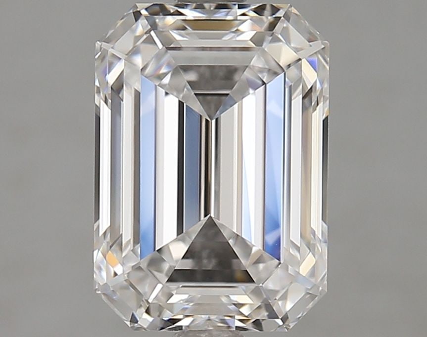 Loose Diamond - EMERALD 2.84ct D FL: Loose Diamond - EMERALD 2.84ct D FL Source: This is a real non-mined Diamond that has been grown in a lab Shape: EMERALD Carats: 2.84 Color: D Clarity: FL Certification: IGI Video: Video Link PLEASE